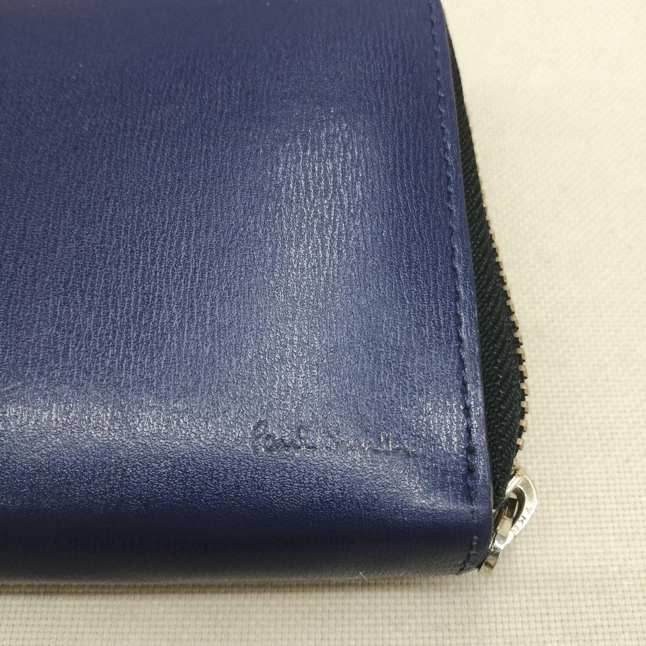 小キズ多くみられます