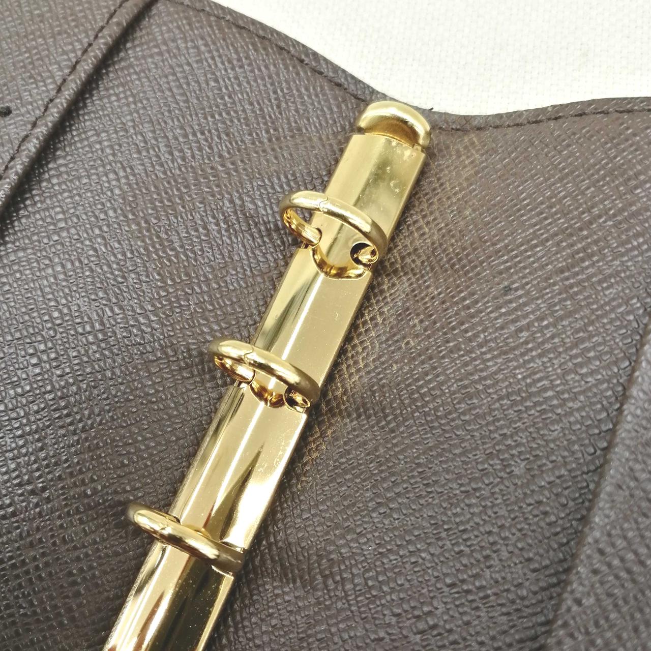 シミ、劣化あり