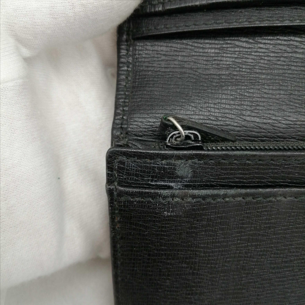 剥がれがみられます