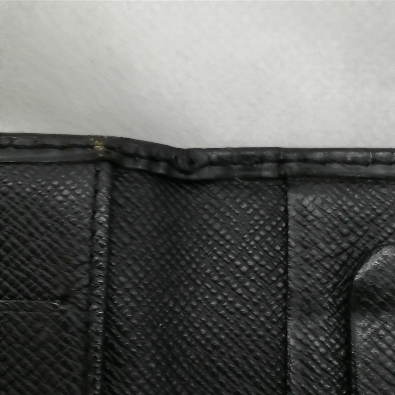 ほつれがあります