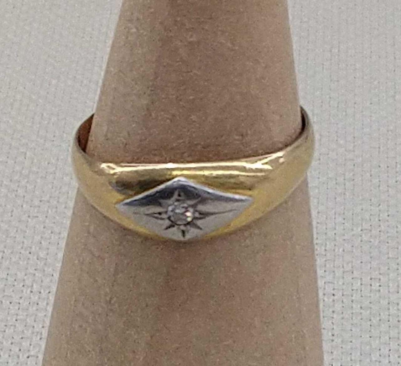 傷が多数あります。