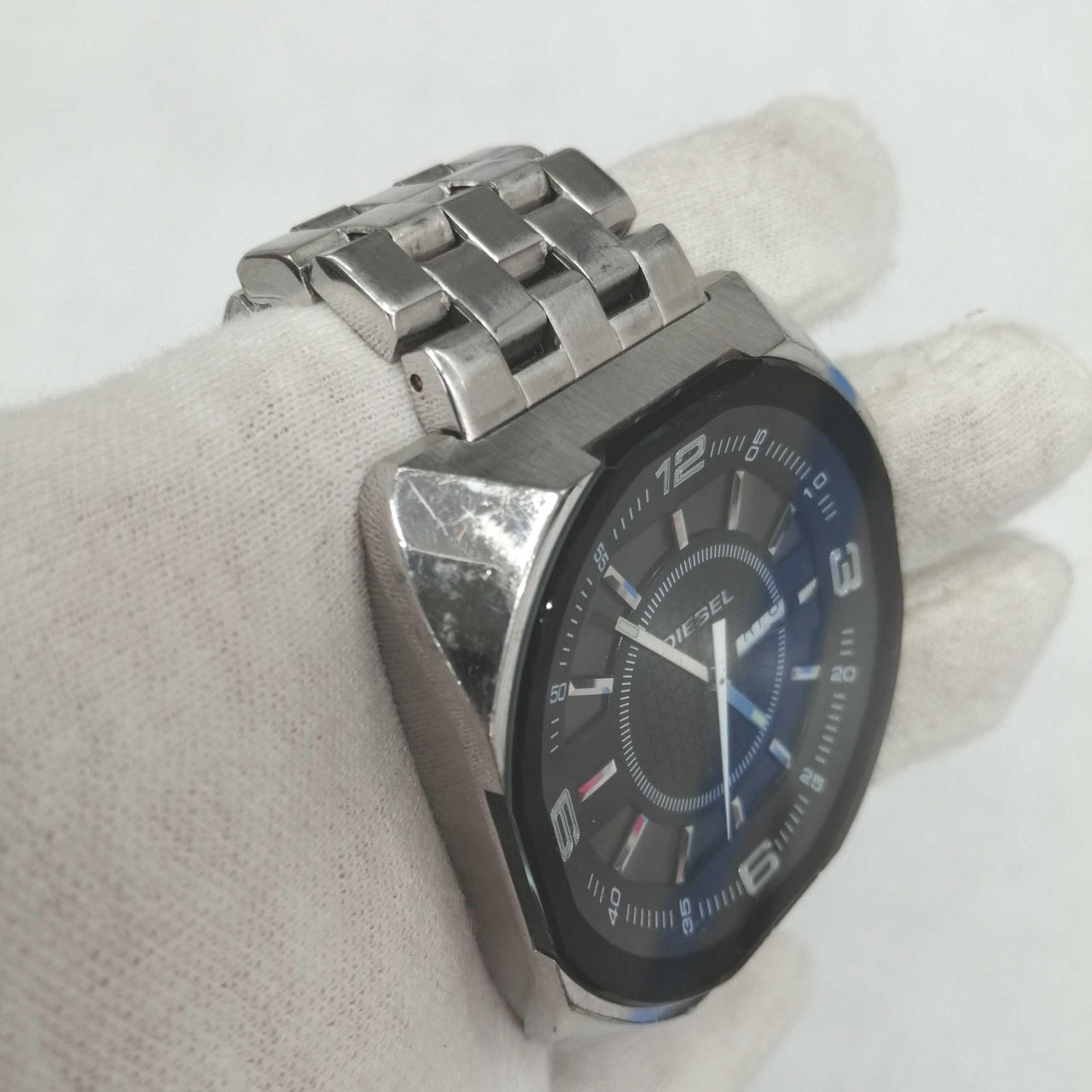 周りキズ多いです