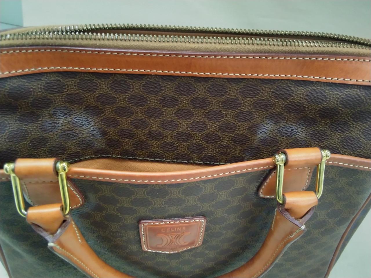 持ち手部分の型が白く付いています。