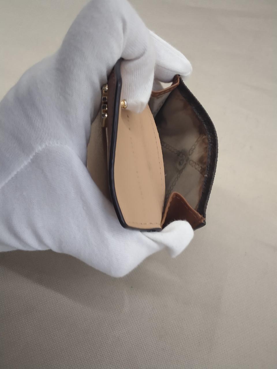 かなり変色しています