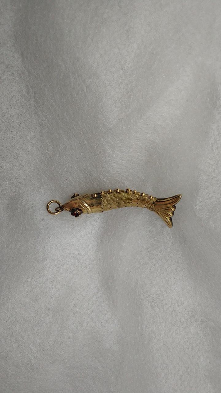 蛇腹で動きます