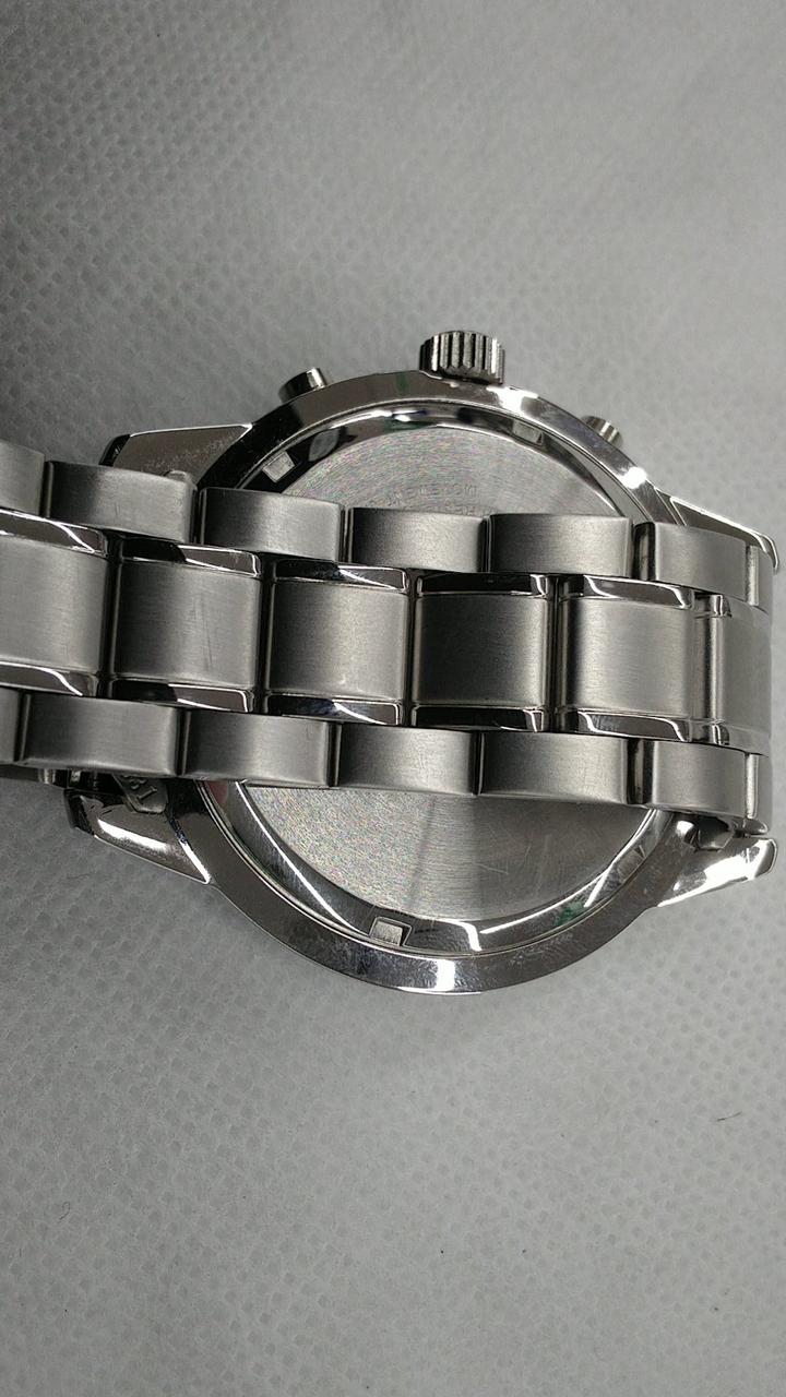 細かい傷があります。