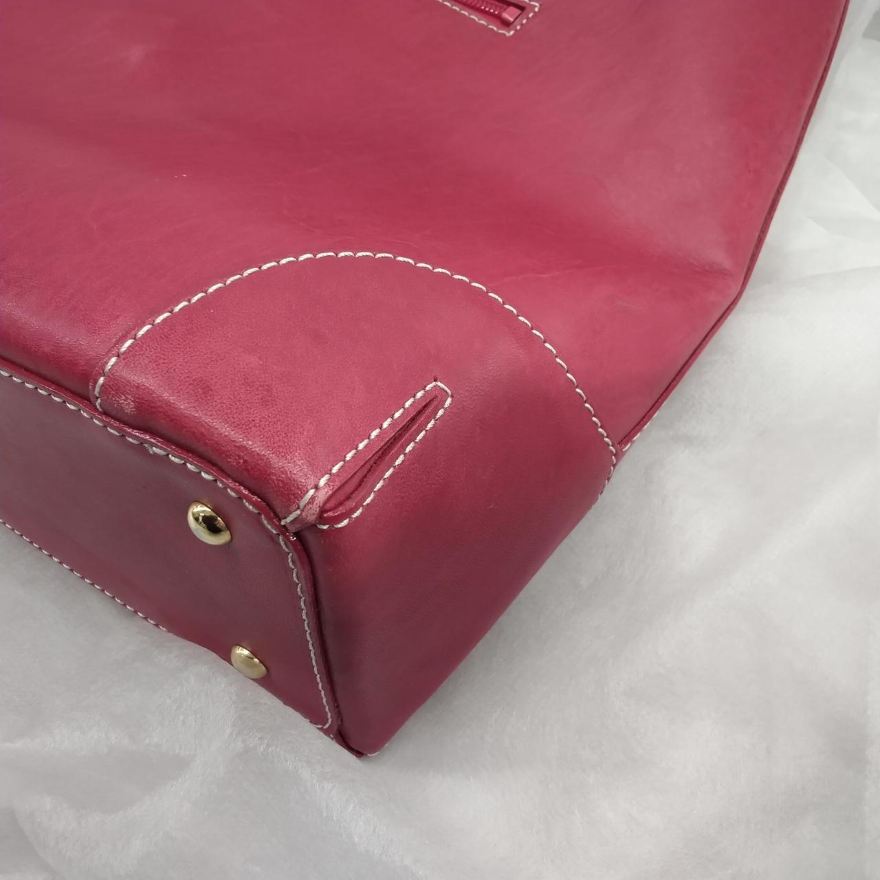 角スレが四方に見られます。シミあります。