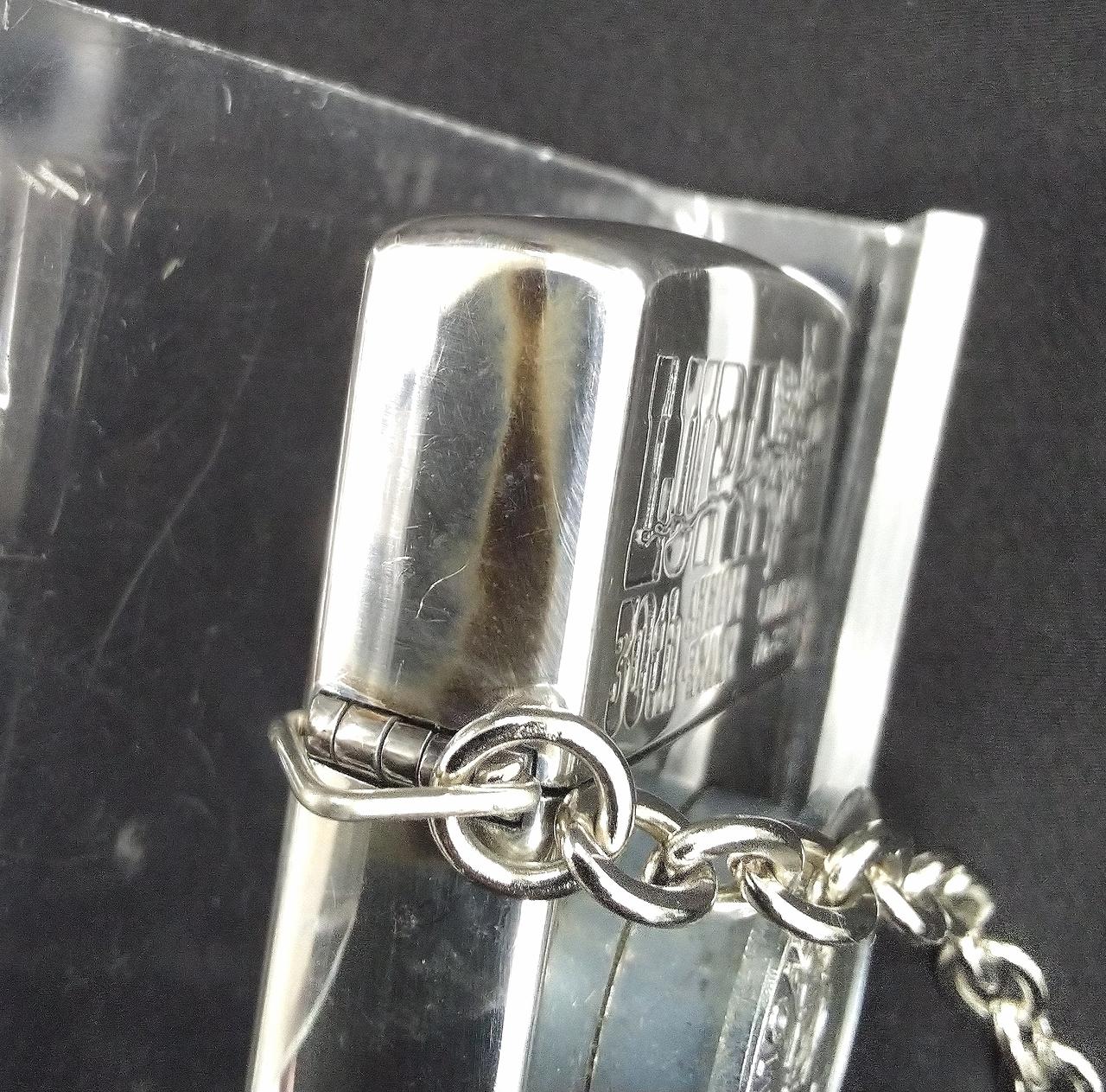 側面に変色あります