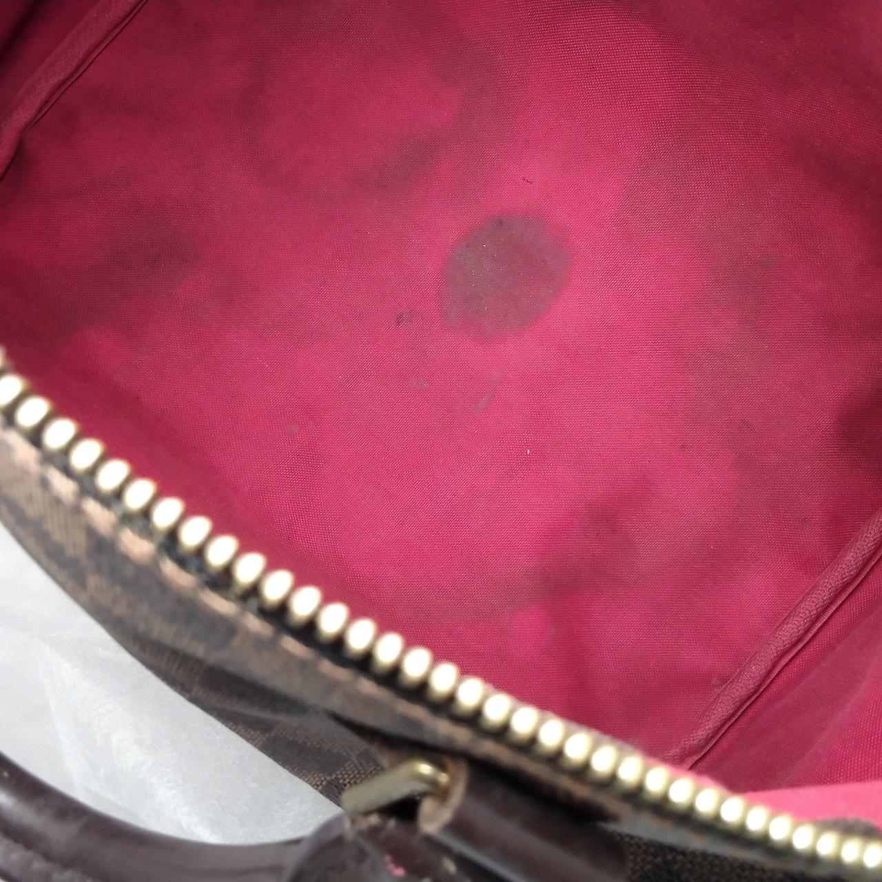 シミ汚れ多数あります