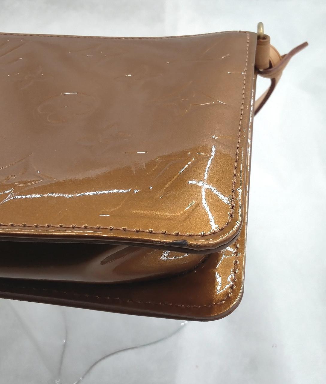 角に擦れ傷があります