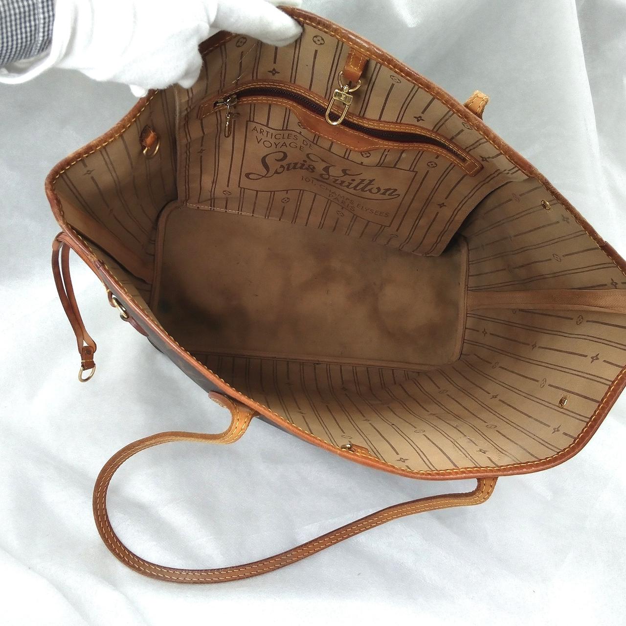 シミ汚れ多数あります