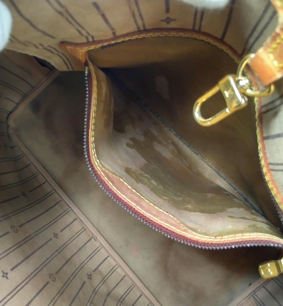 中のコーティングビニール剥がれています