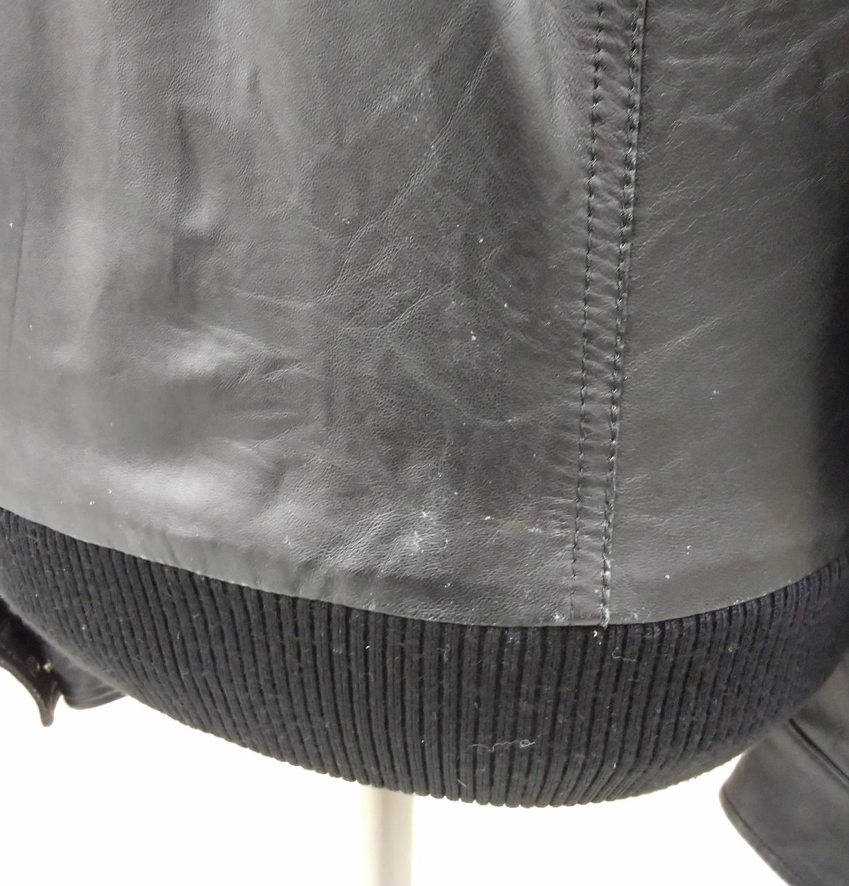 所々シミ汚れあります