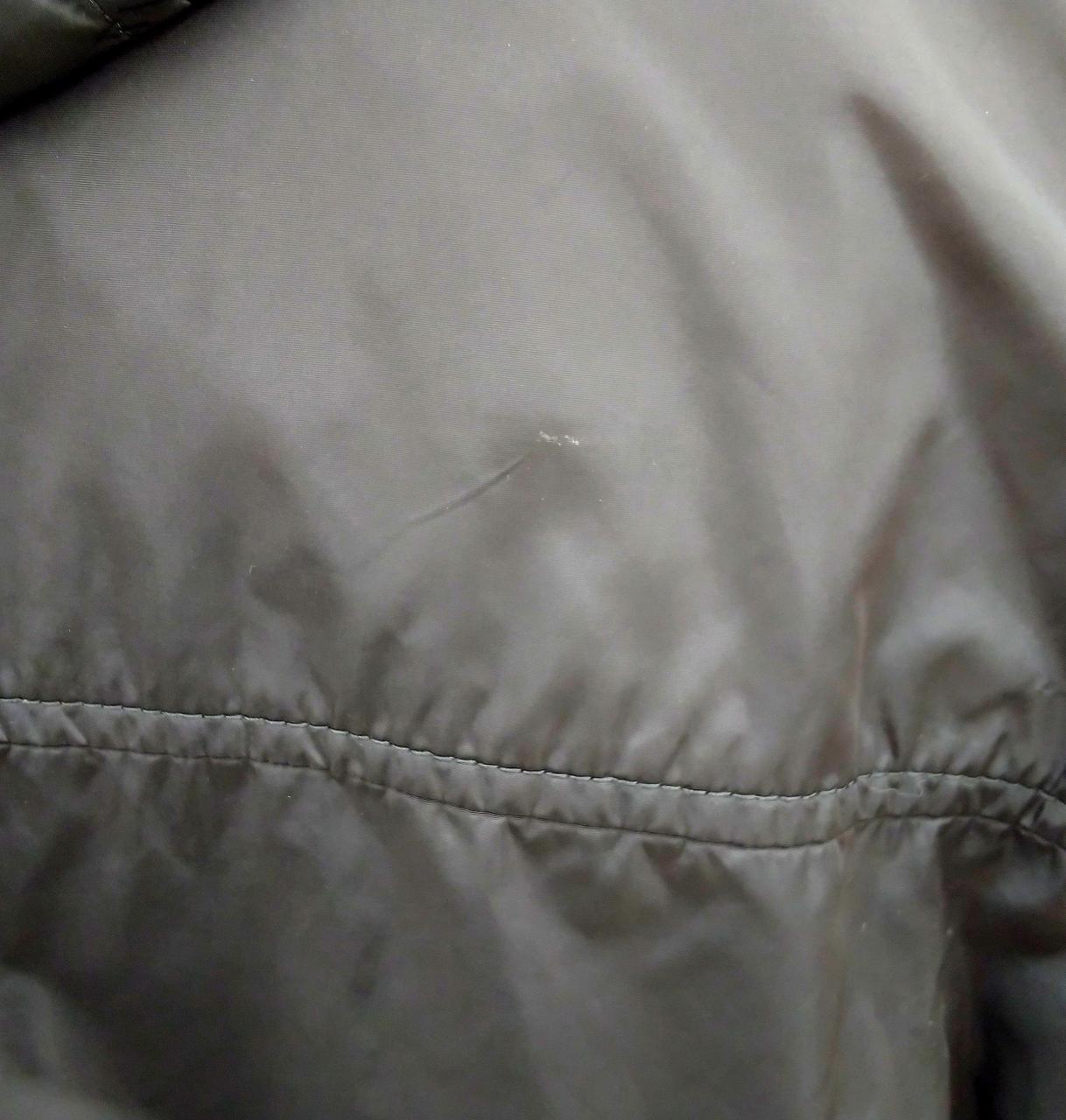 白い汚れ多数あります