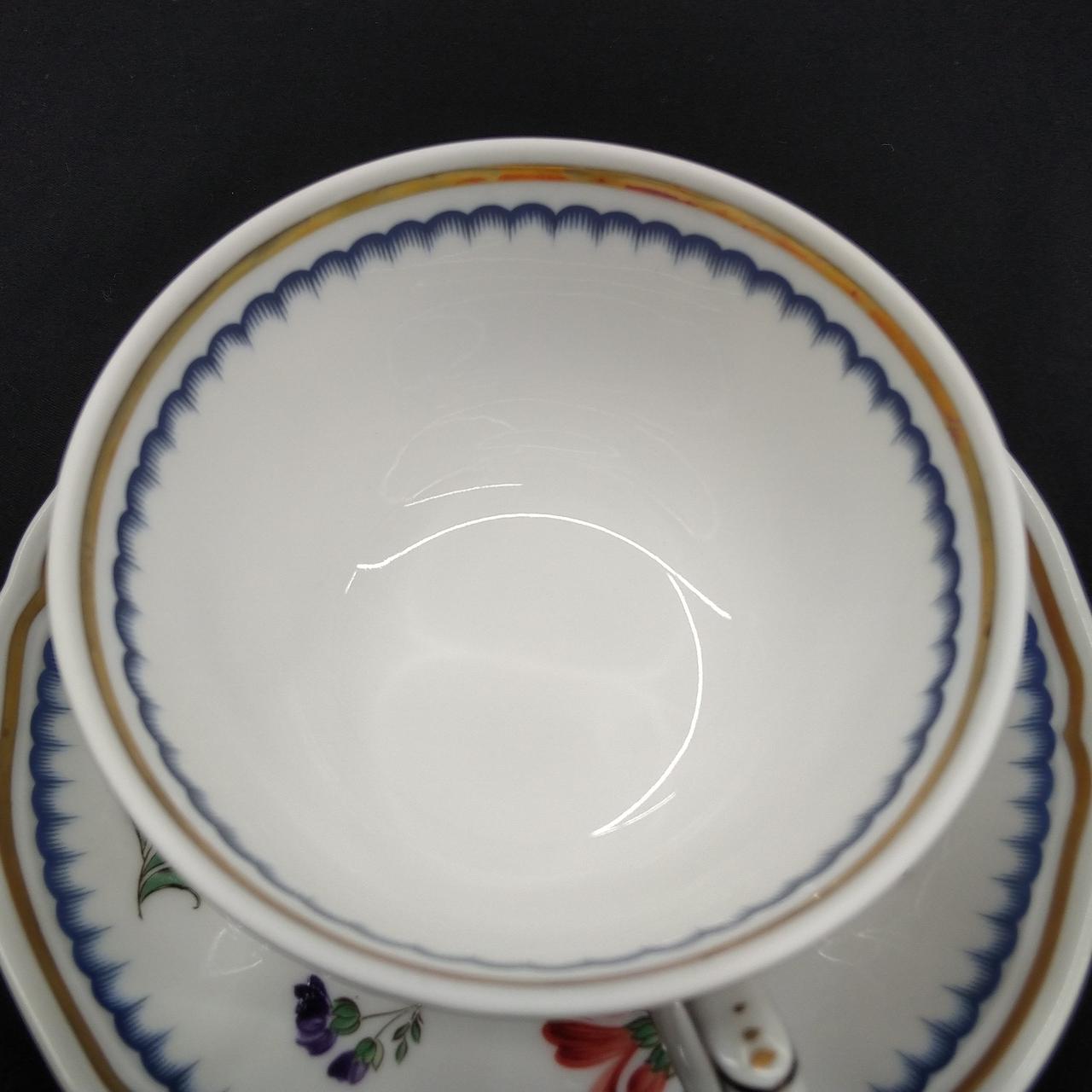 金縁部分、変色があります