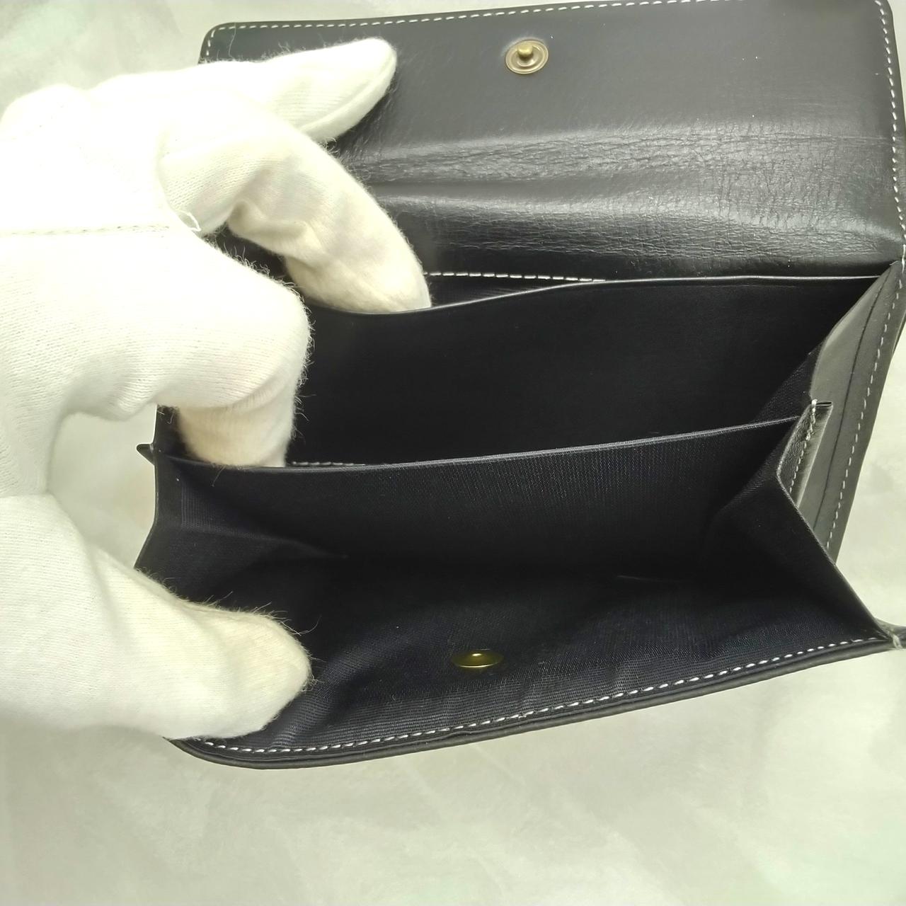 ｺｲﾝｹｰｽの奥にﾎﾟｹｯﾄあります