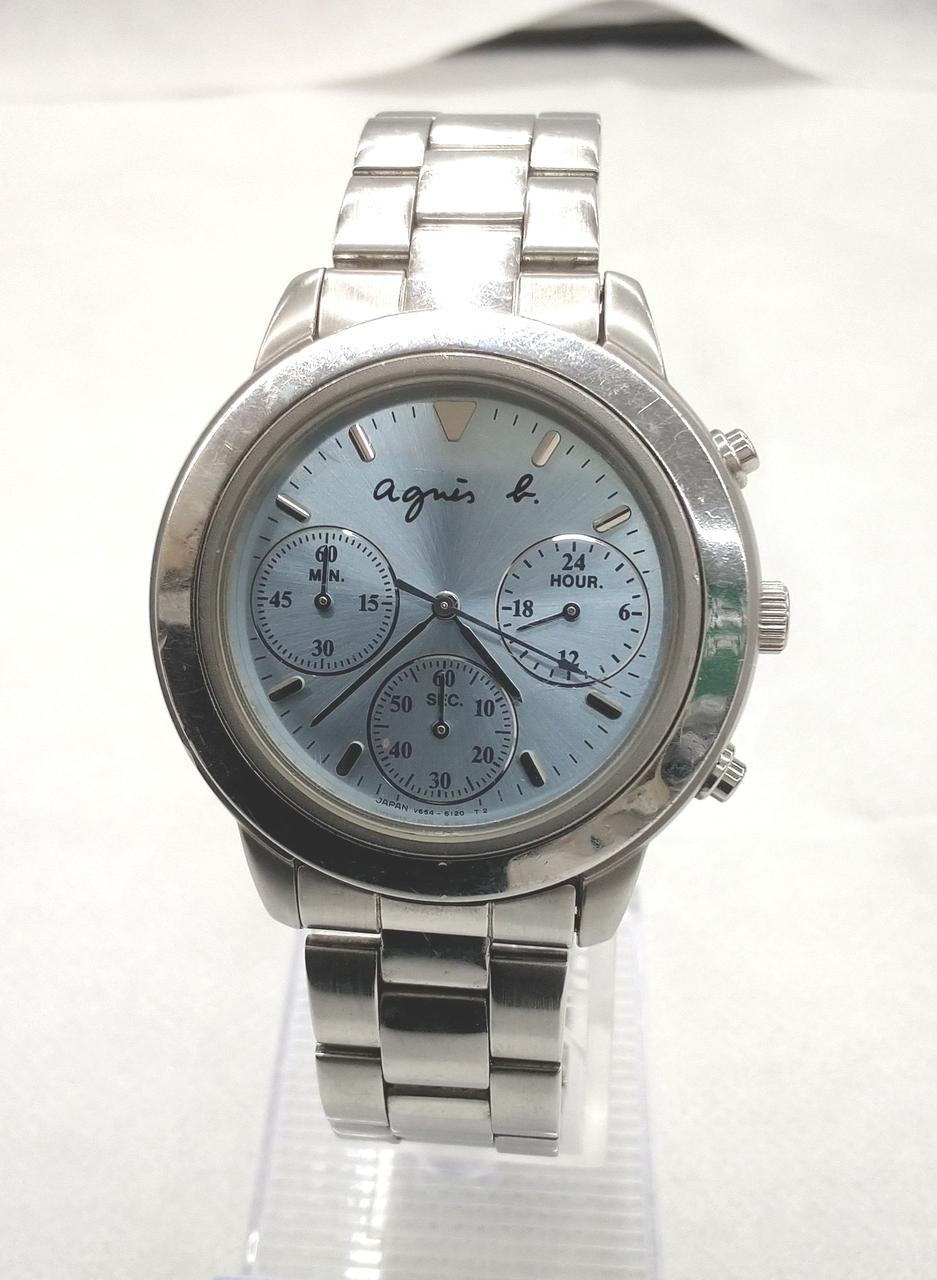 金属部分に傷があります。