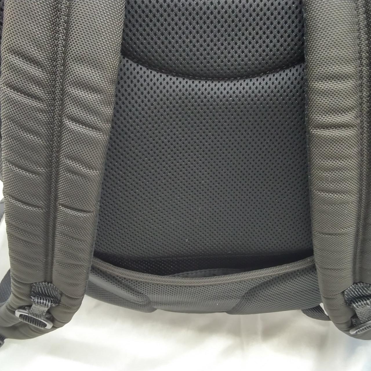 背面　ポケットあり