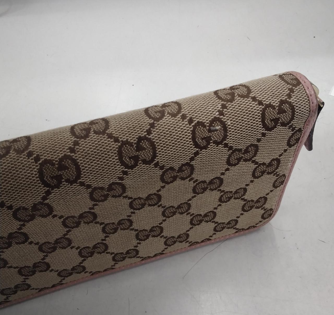 白っぽいシミあり