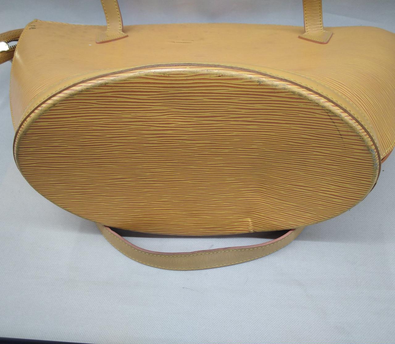 キズ、汚れあり