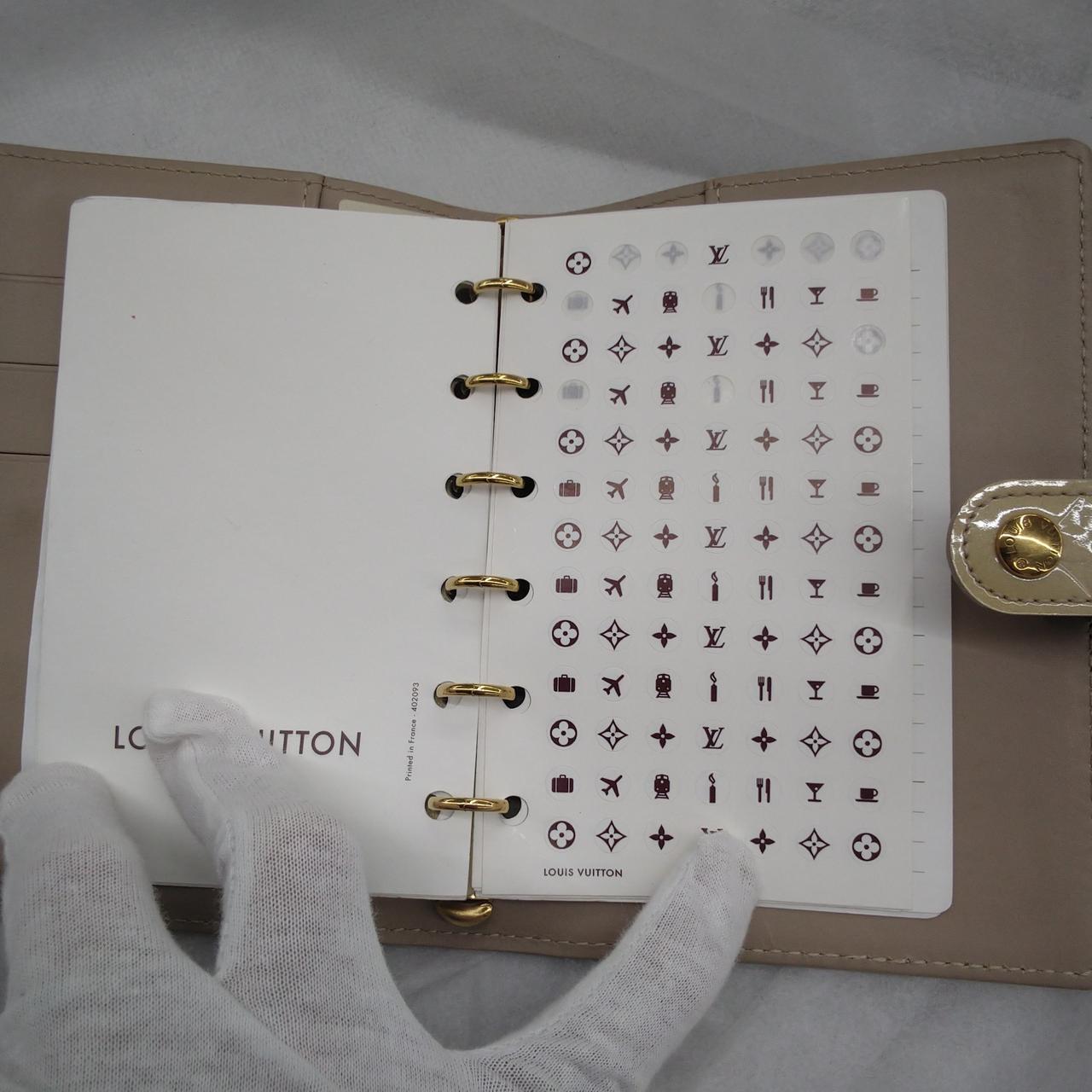 シール3枚中1枚使用済み