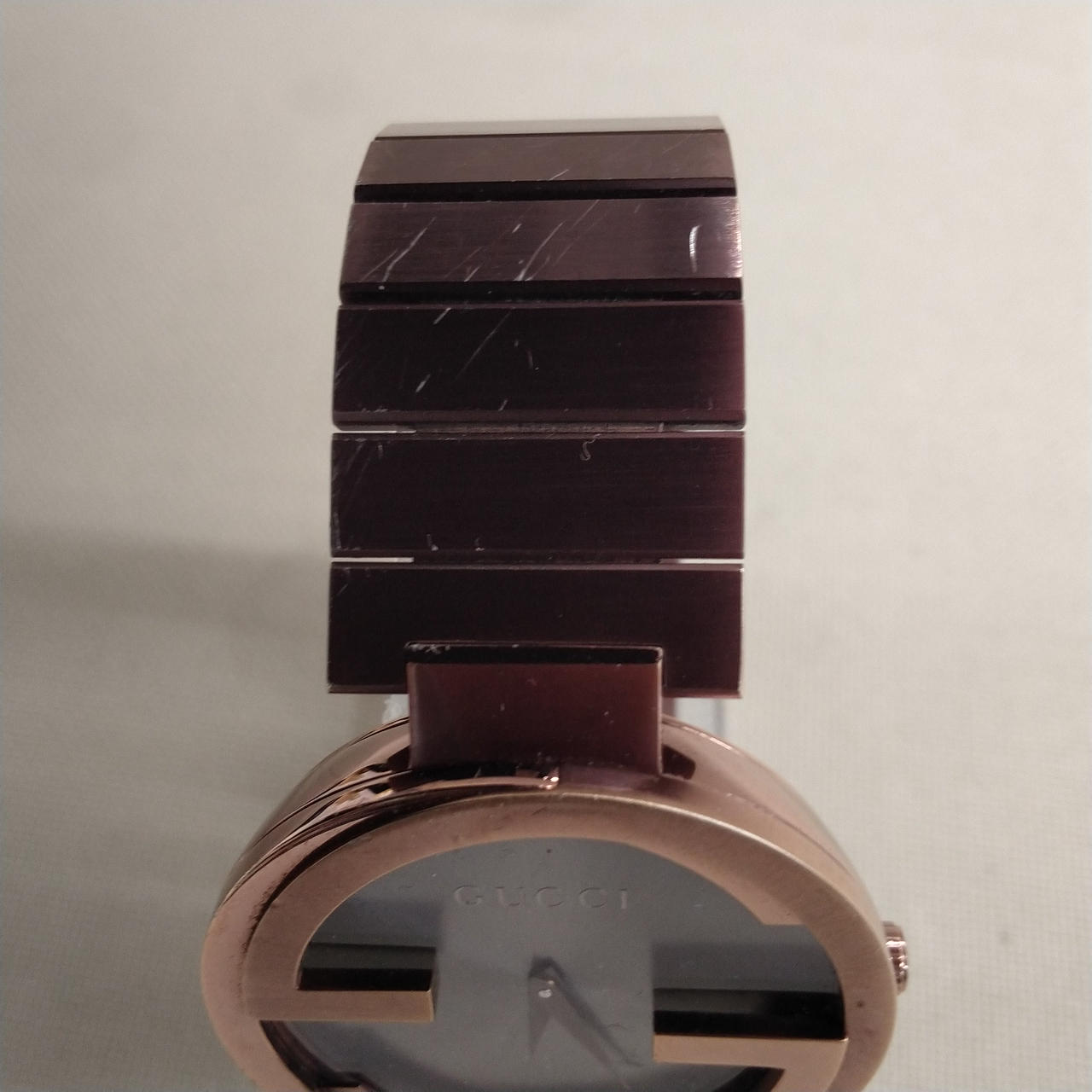 目立つキズあり