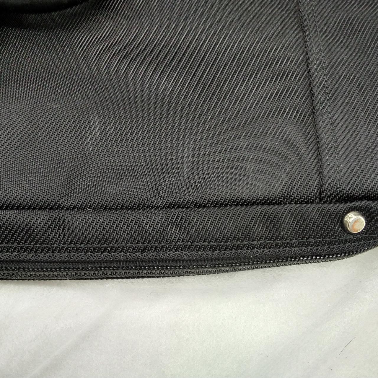 背面下部汚れあり