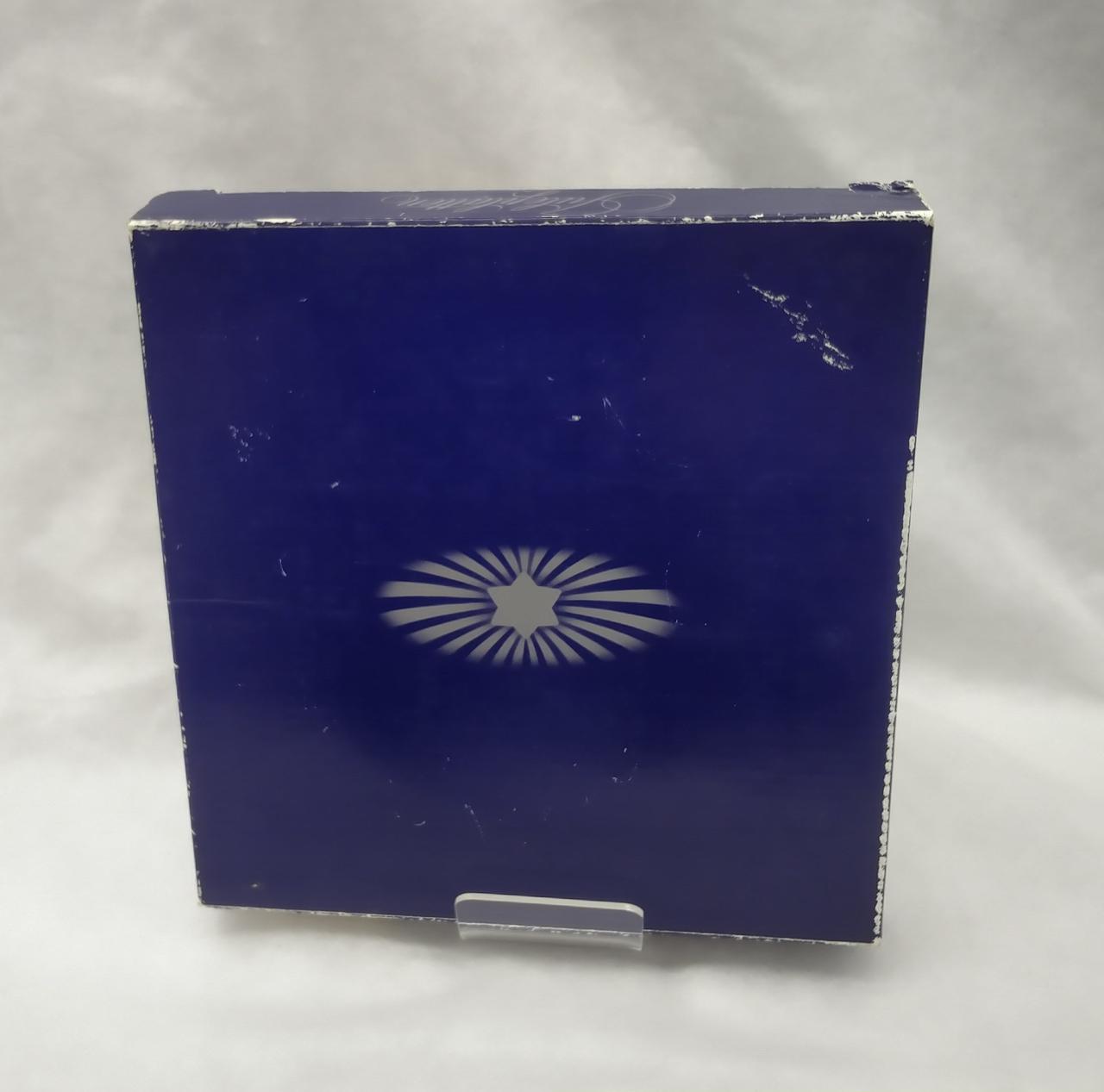 箱　ダメージあり