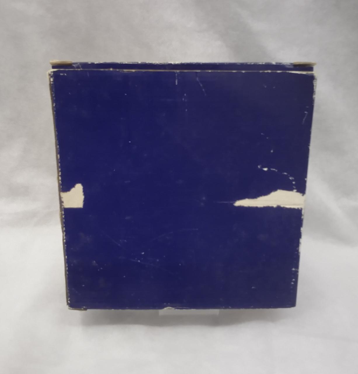 箱　ダメージあり