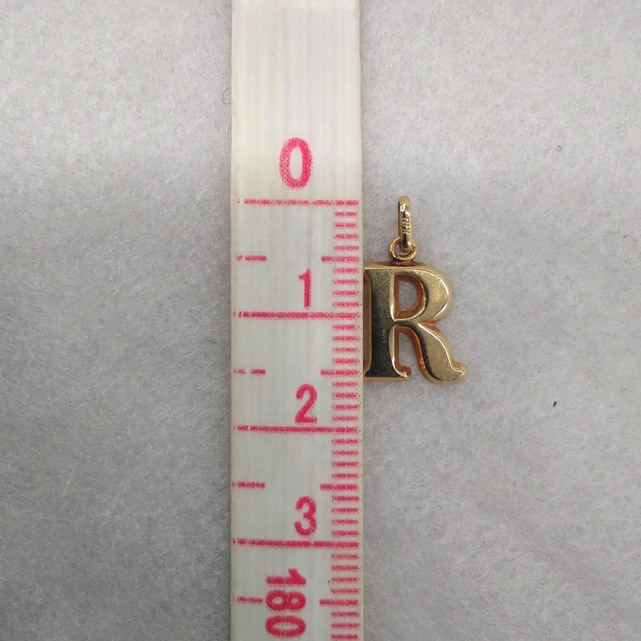 縦約1.5cm