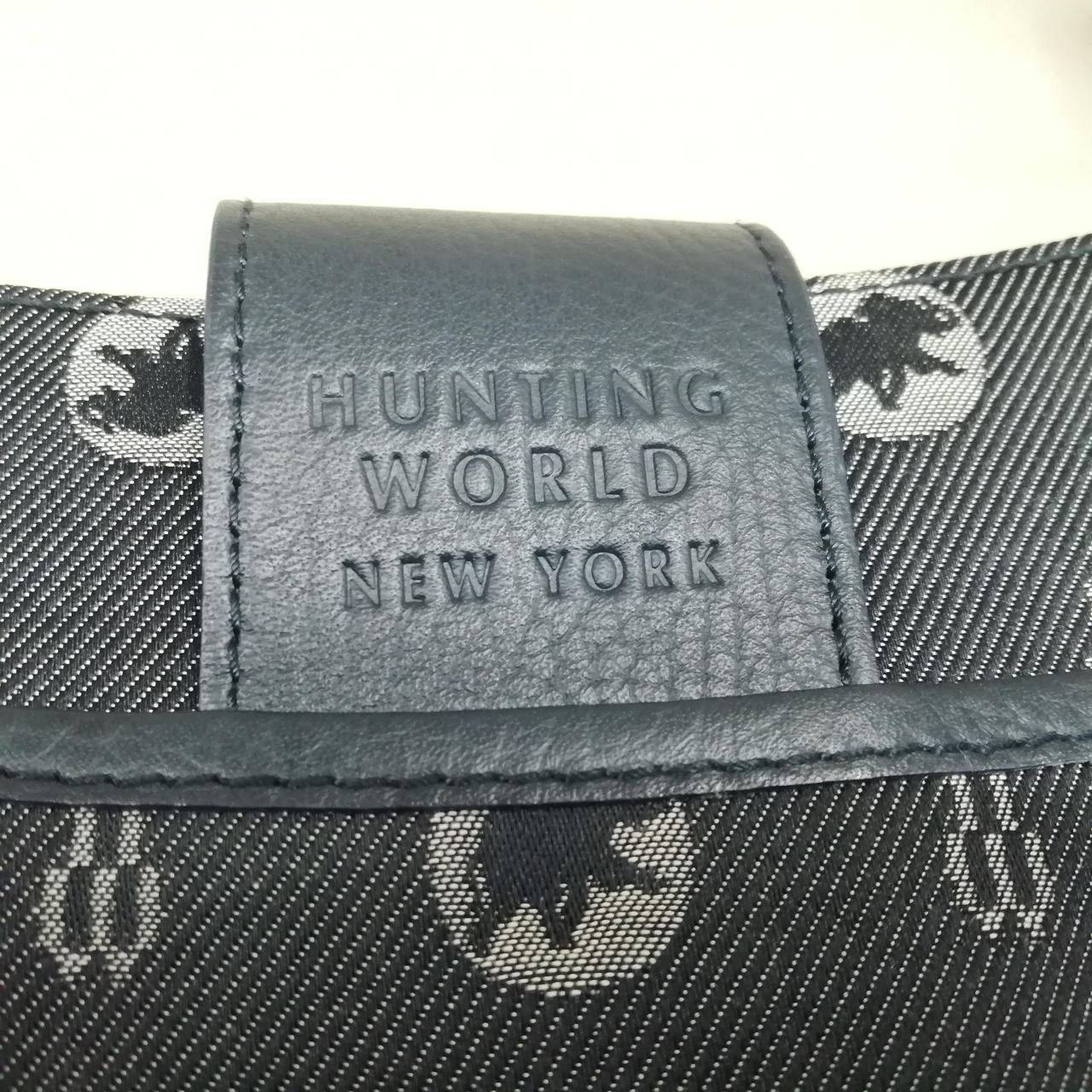 k*u様 Hunting World ショルダーバッグ ネイビー 中古・古着通販】HUNTING WORLD (ハンティングワールド
