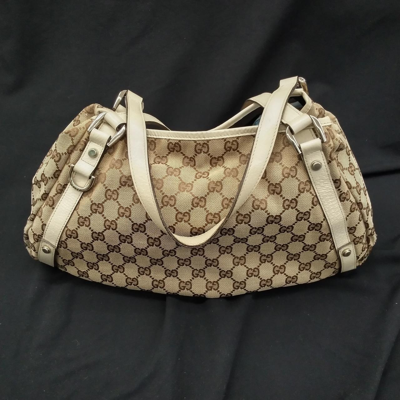 GUCCI 型番：130736 ショルダーバッグ