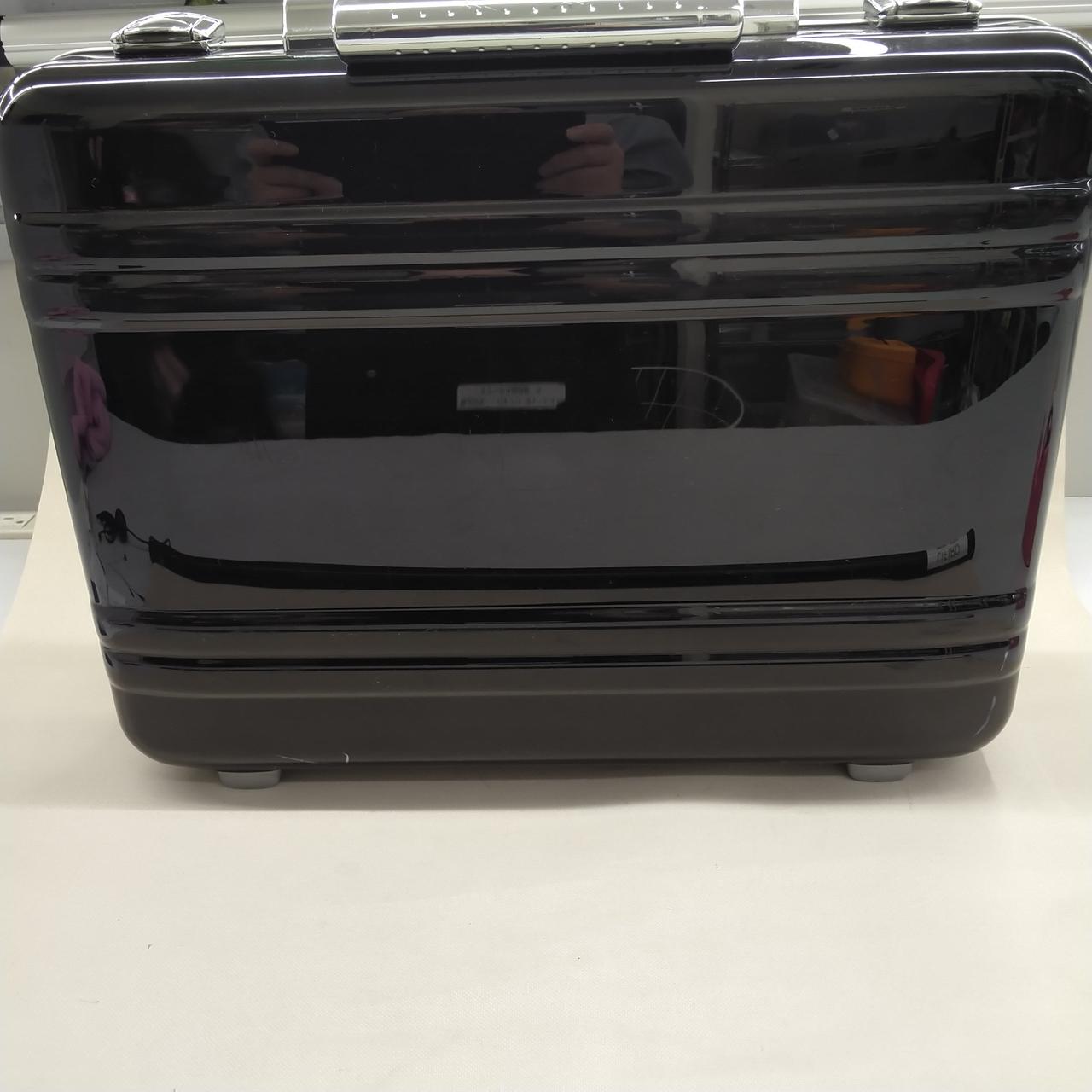 キズ汚れがあります。