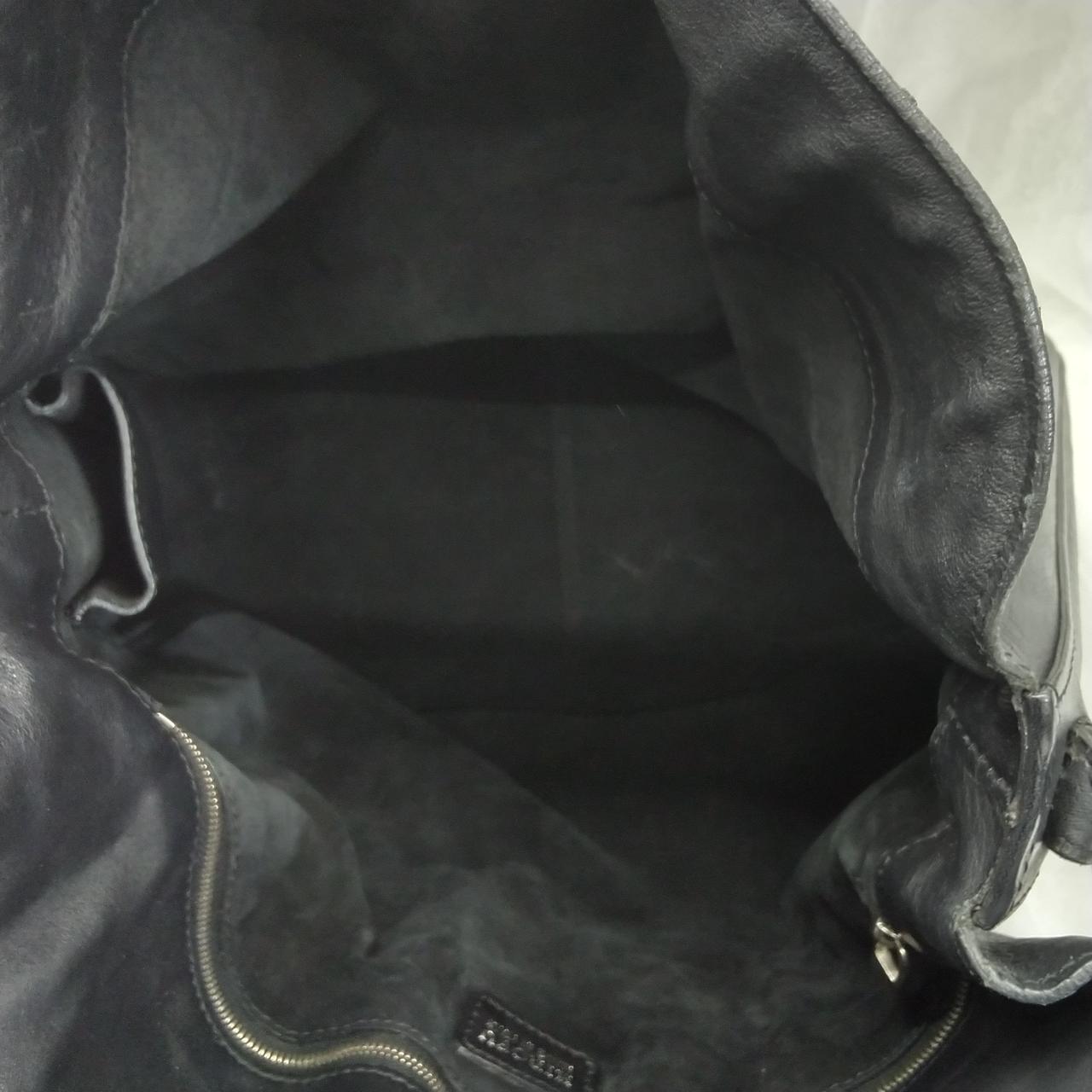 白い汚れが見られます。