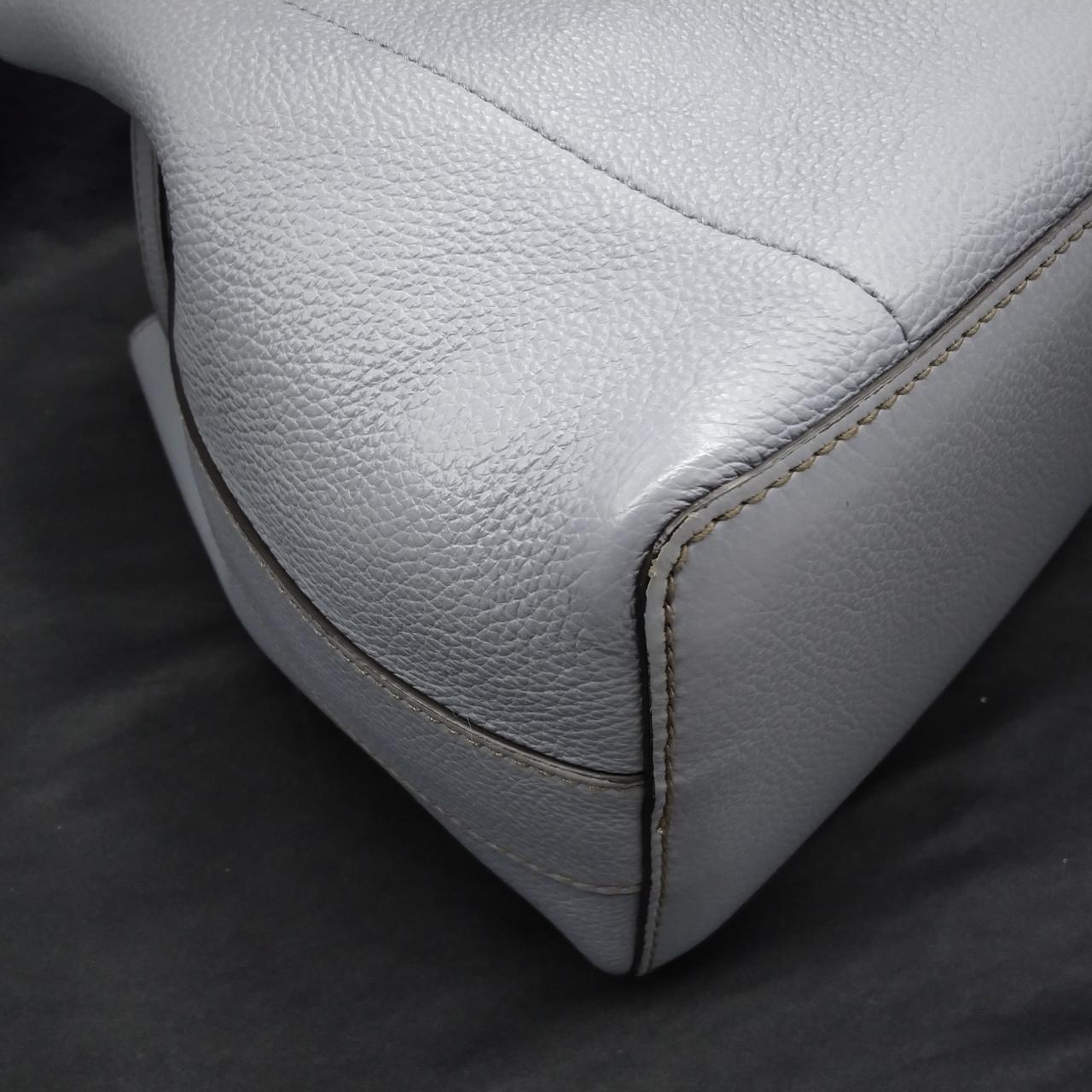 角スレが見られます。