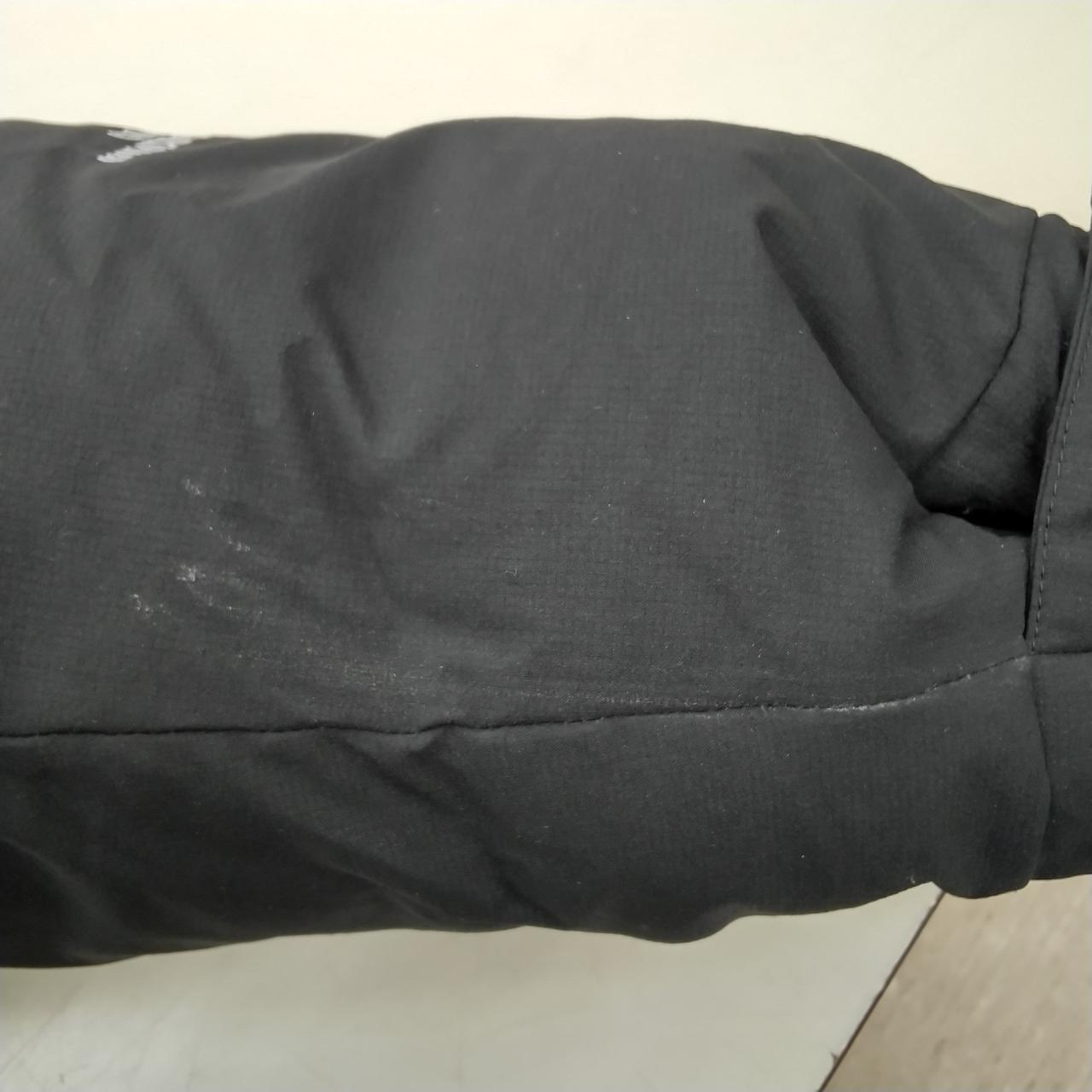 白い汚れがあります。