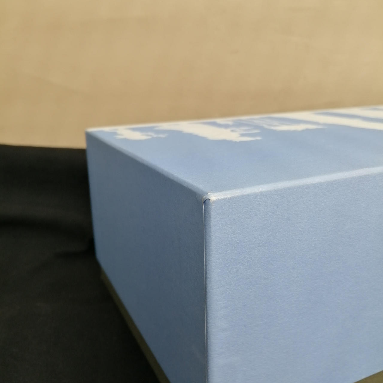 箱の角ダメージあります