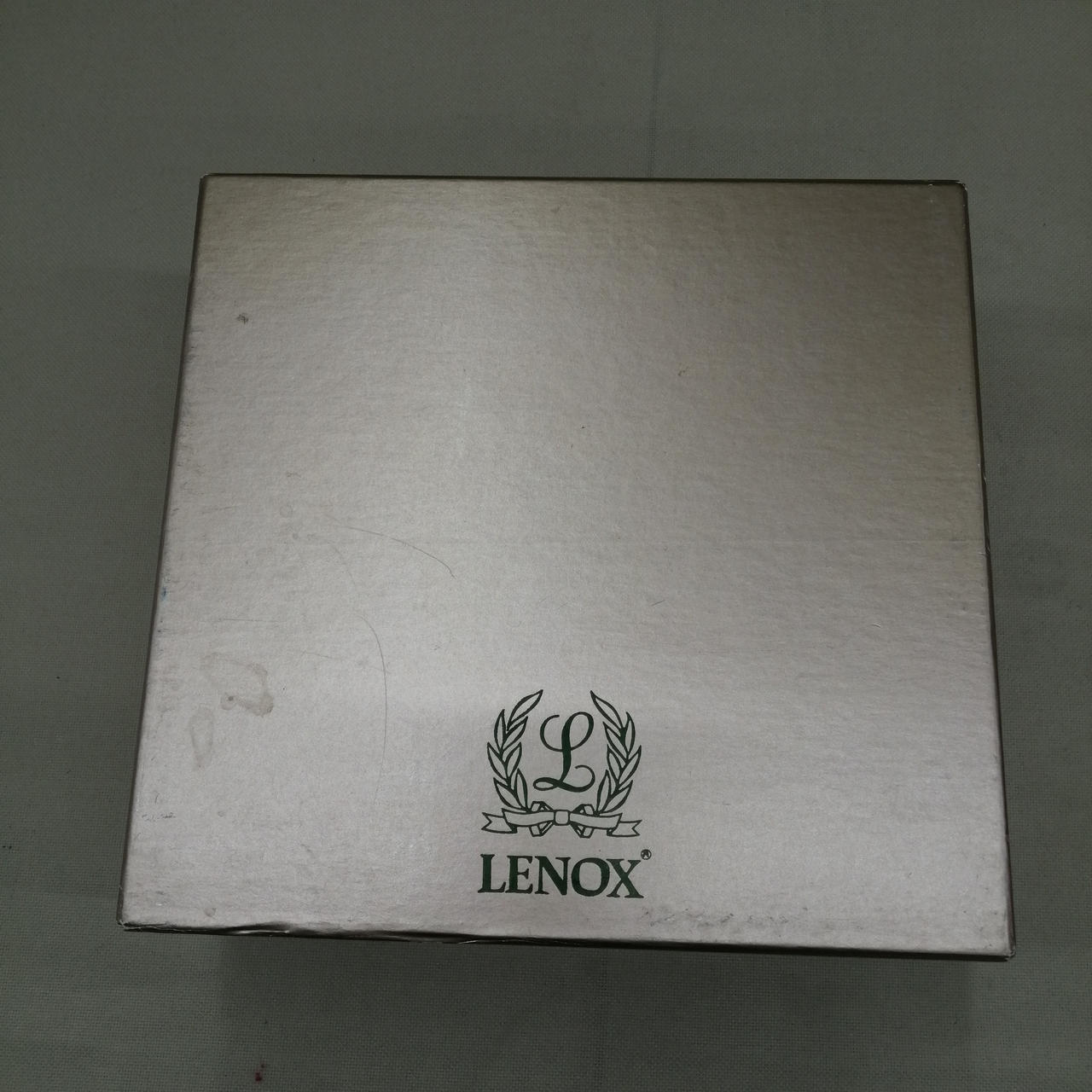 箱全体的にダメージあります