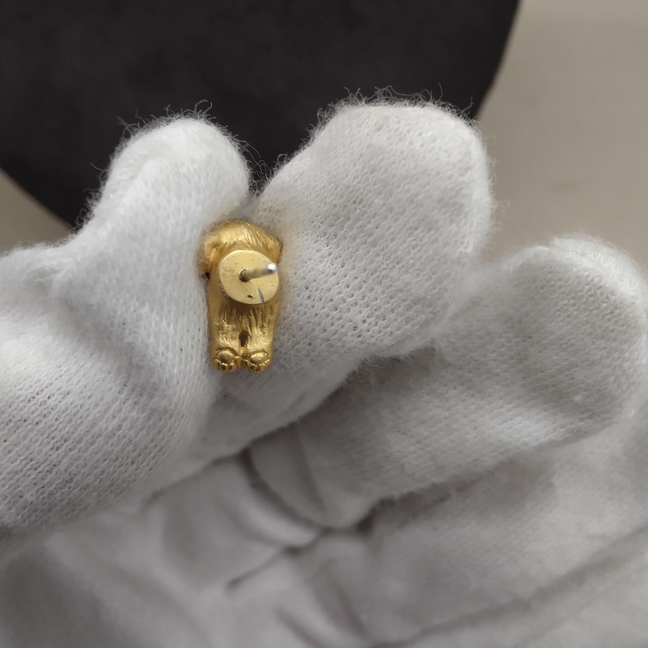 傷があります。