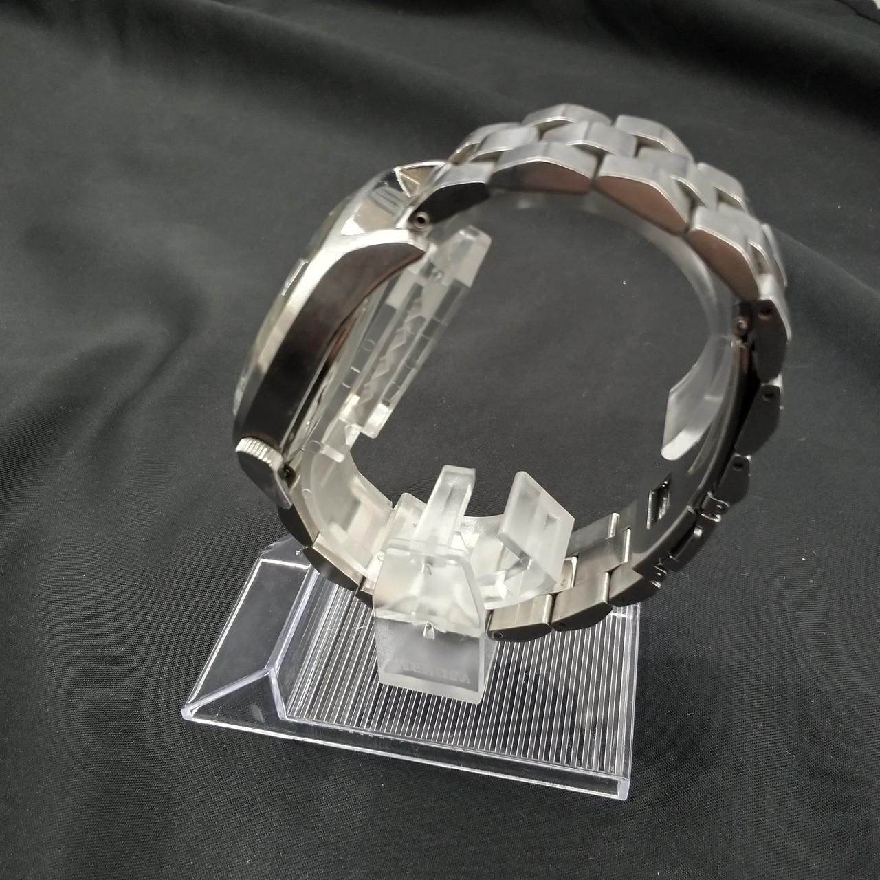 傷が多数あります。