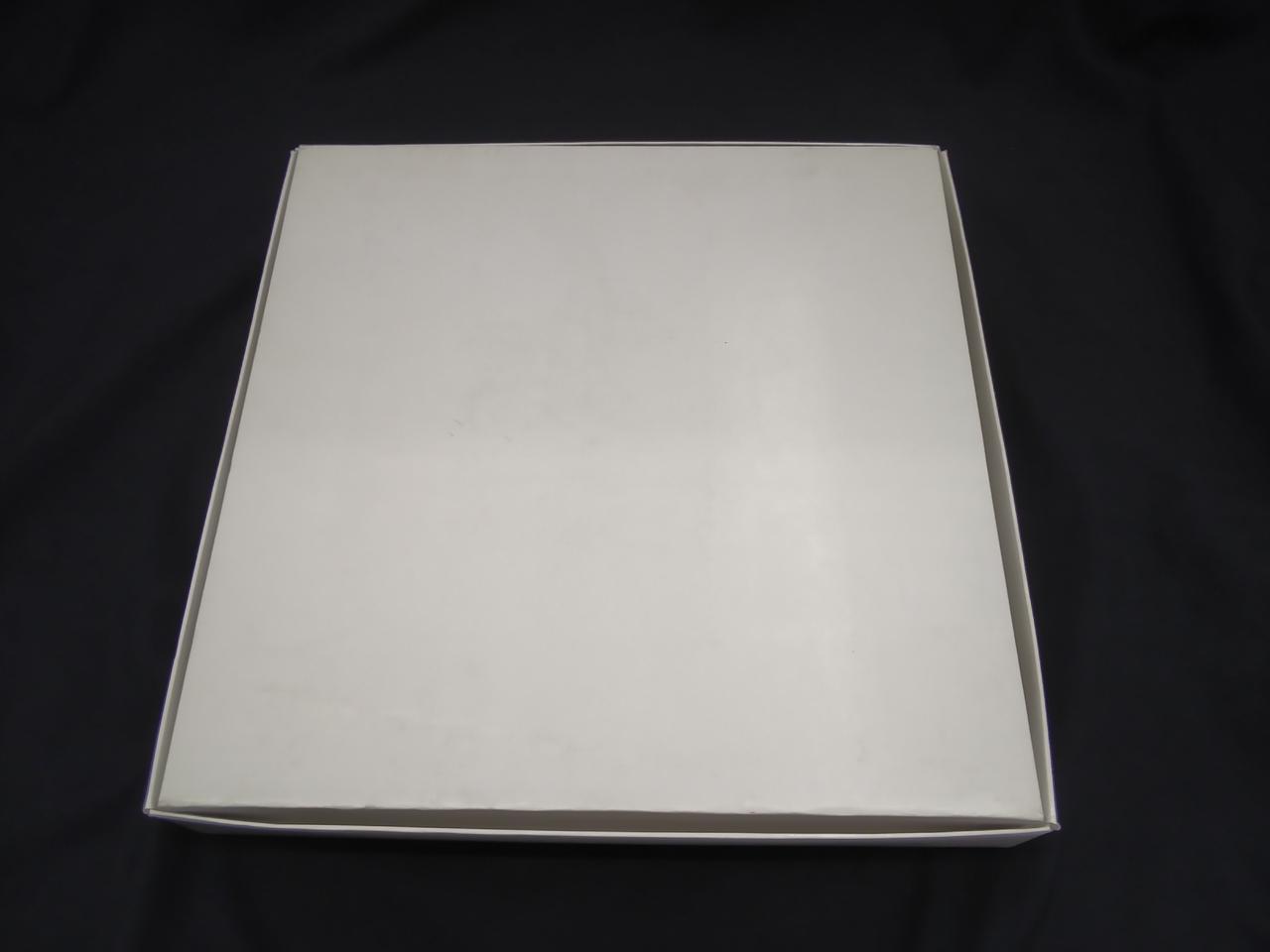 箱裏汚れがあります