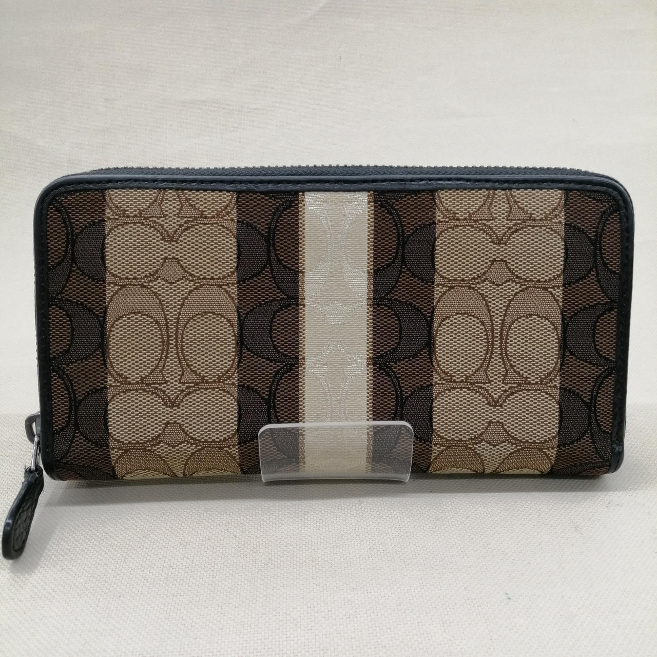 【未使用級】COACH コーチ オーガナイザー 長財布 シグネチャー ブラウン COACH コーチ ブラウン 長財布 シグネチャー ラウンドファスナー