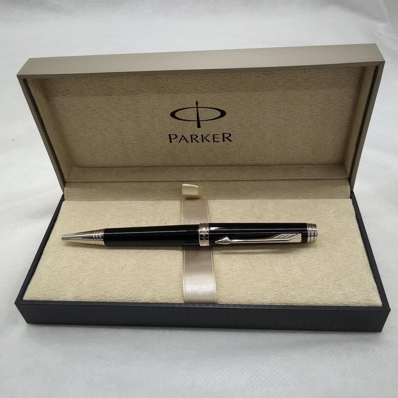 インクは黒です。