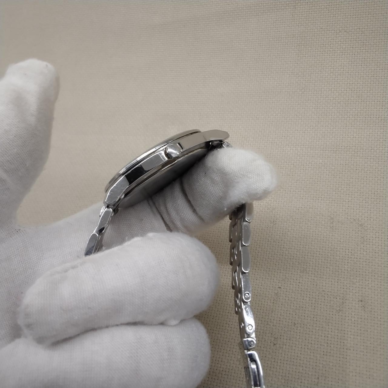 傷が多数あります。