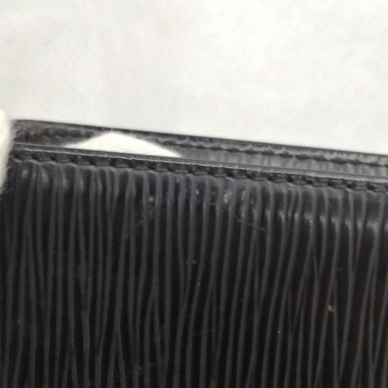 キズがみられます