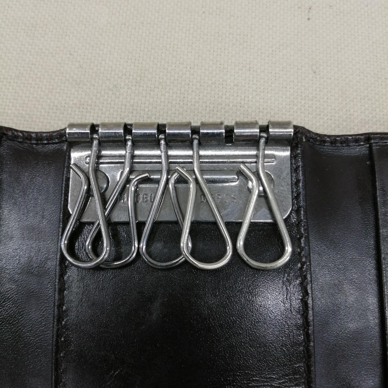 1本欠損しています