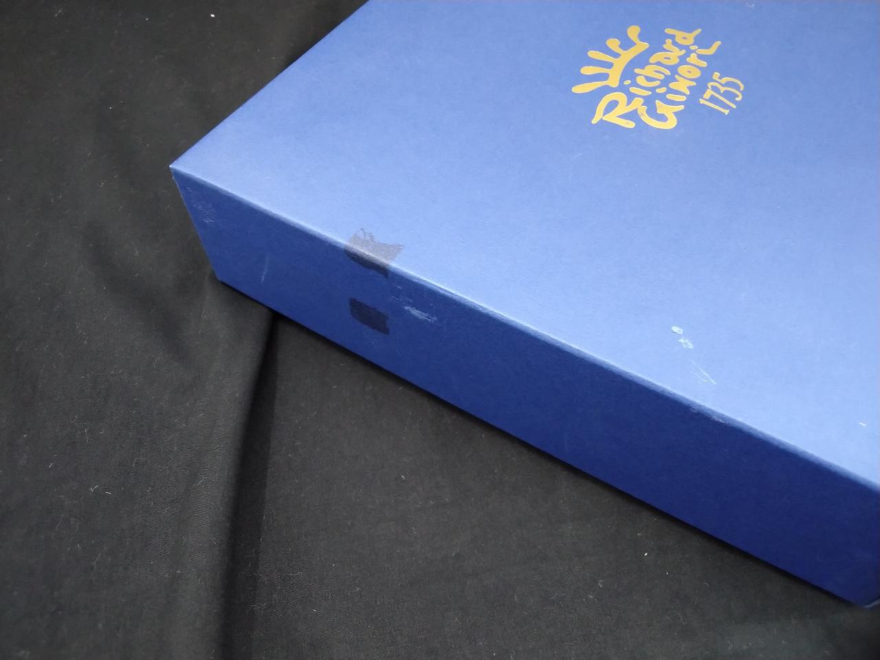 汚れ、テープ跡あります