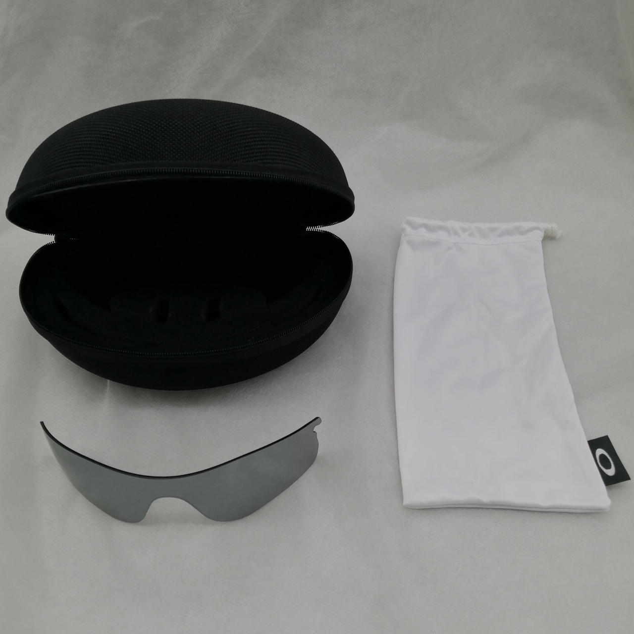 袋、替レンズ(非純正品)、ケースつき