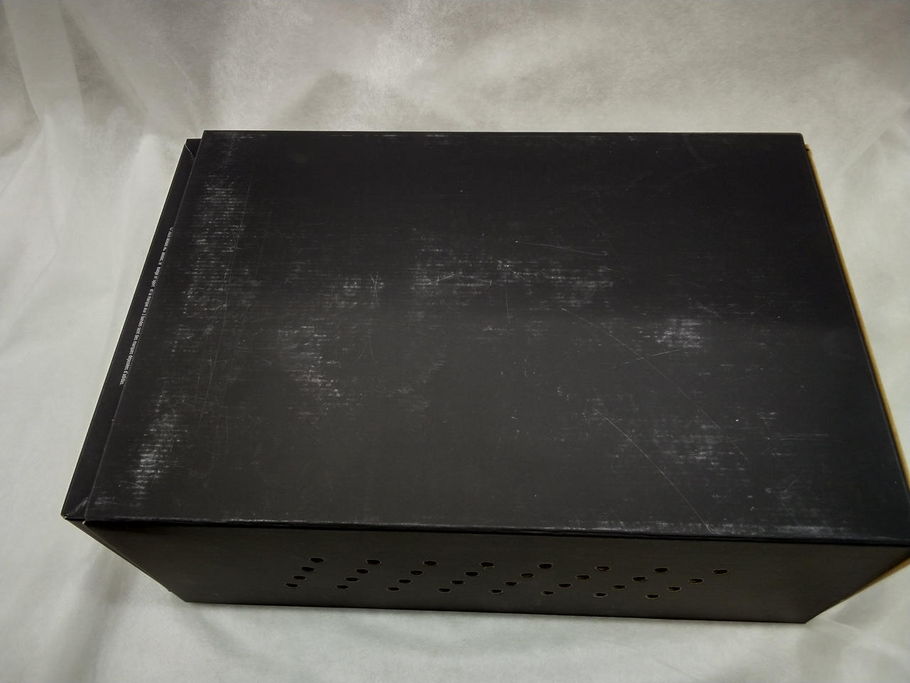 傷が多数ついています。