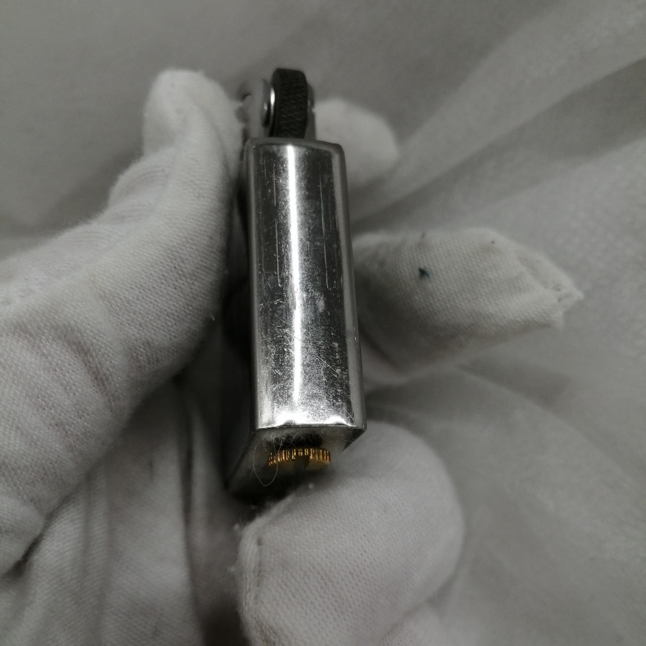 傷が多数あります。